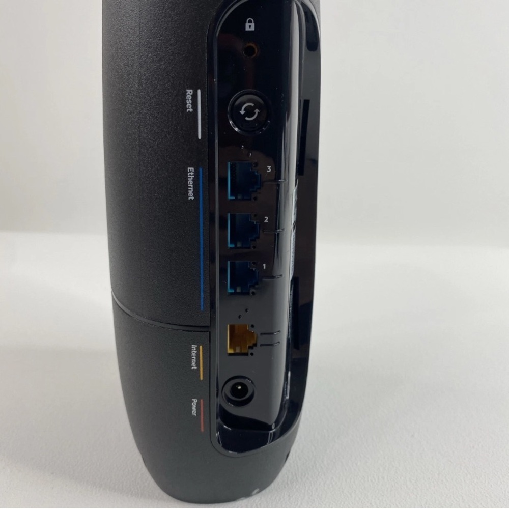 Spectrum Wireless Router Wifi 6 Router SAX1V1K NO POWER CABLE!!! - Picture 4 of 9